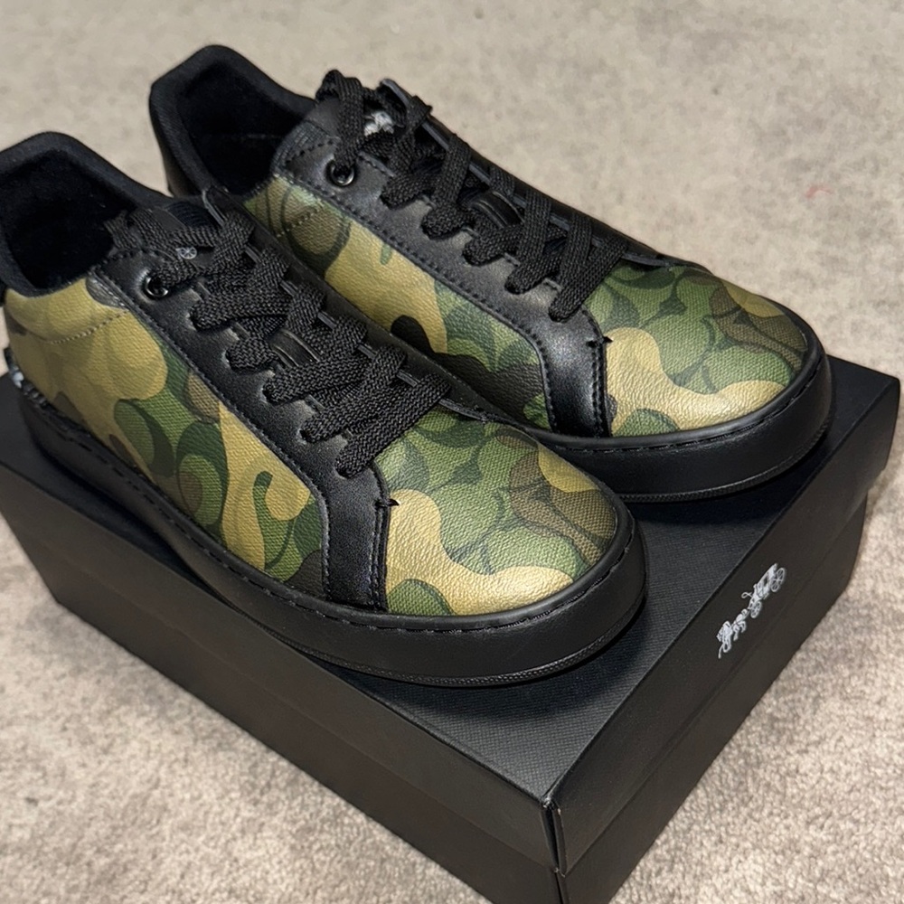 BRAND NEW! COACH Men's Black and Green Camouflage Sneakers